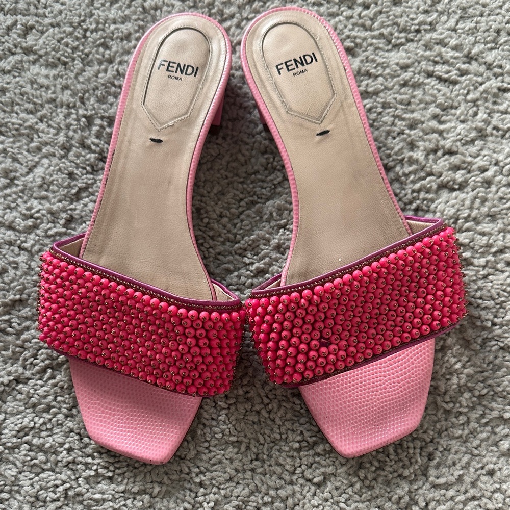 Fendi sandals size 36,5